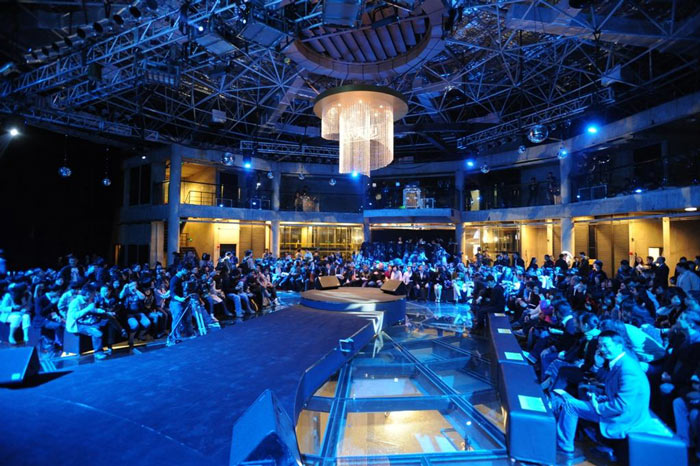 年會活動策劃場地為什么要提前預(yù)定？